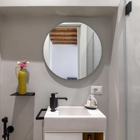 Iflat Peaceful & Charming Hideaway Near Vatican *